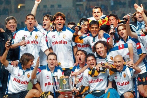 Celebración del Real Zaragoza tras ganar la Copa del Rey de 2004