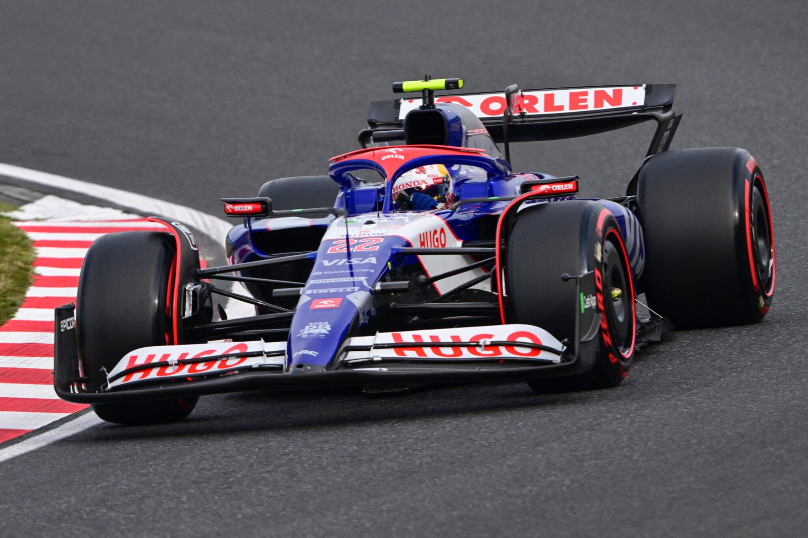 Yuki Tsunoda en su último intento de Q2 en la clasificación de F1 de Japón