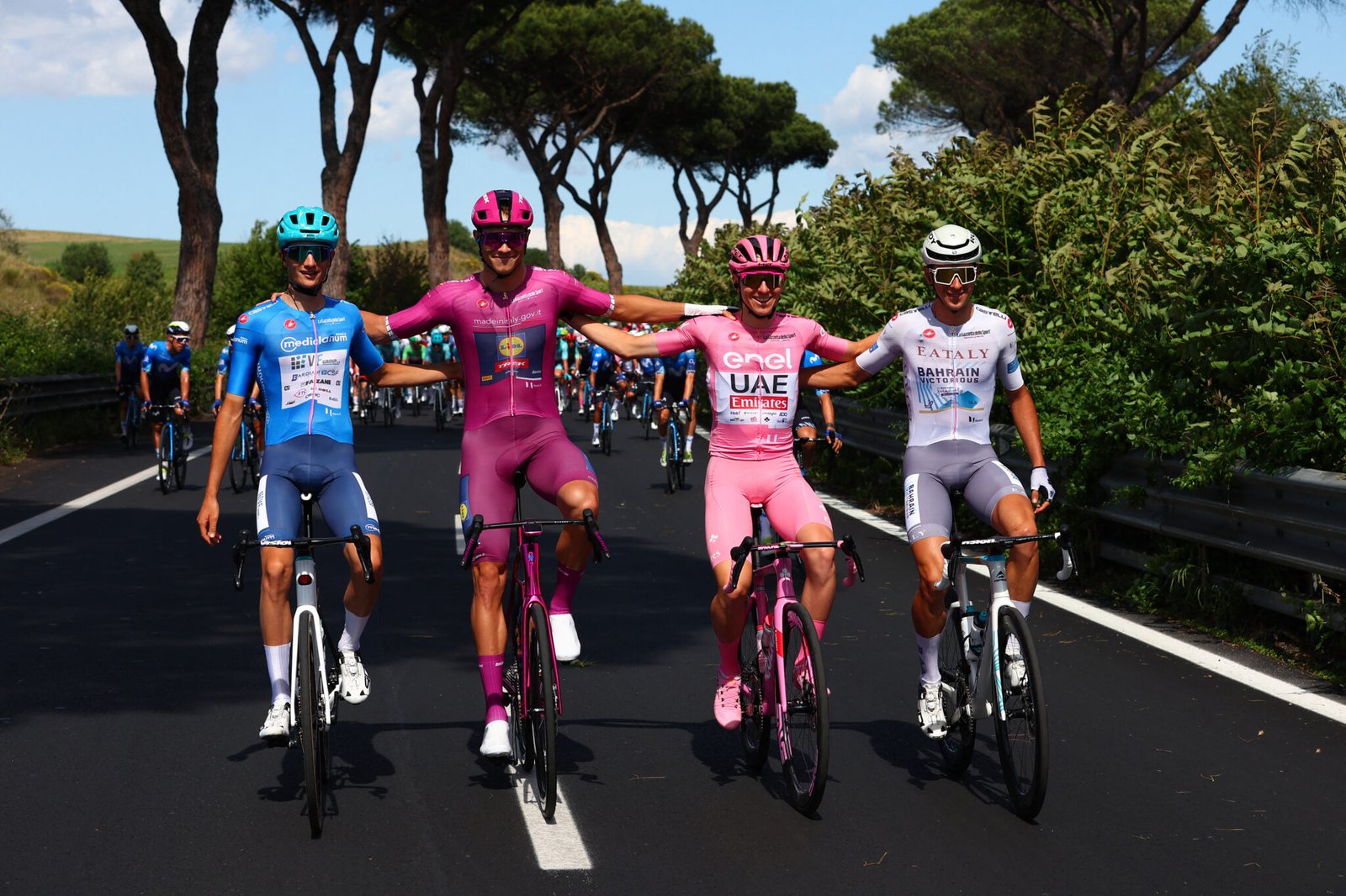 Los cuatro ganadores de las diferentes clasificaciones del Giro de Italia 2024.