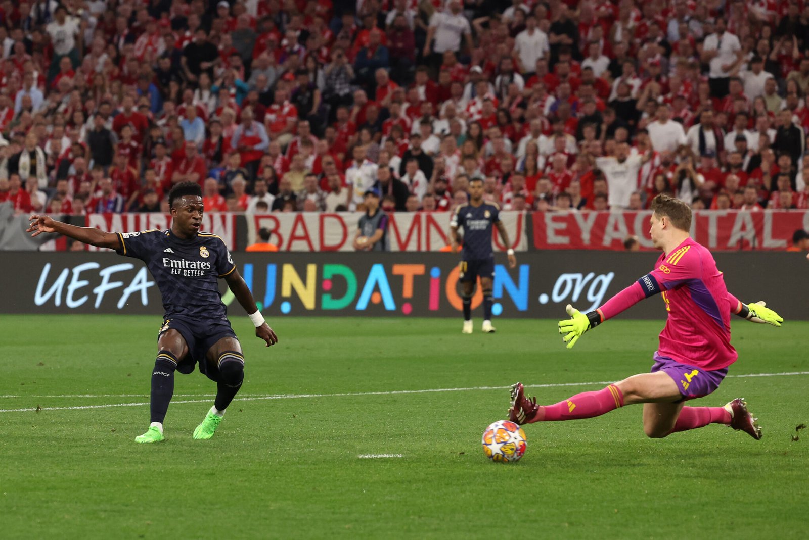 Vinicius anotando el 0-1 frente al Bayern Múnich
Foto: Getty Images