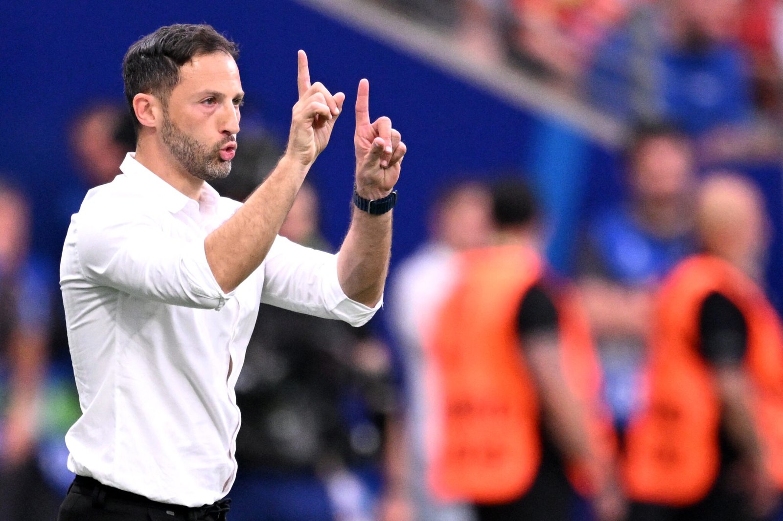 Tedesco dando instrucciones. FOTO: OneFootball