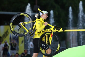Tadej Pogacar durante la celebración del Tour de Francia.