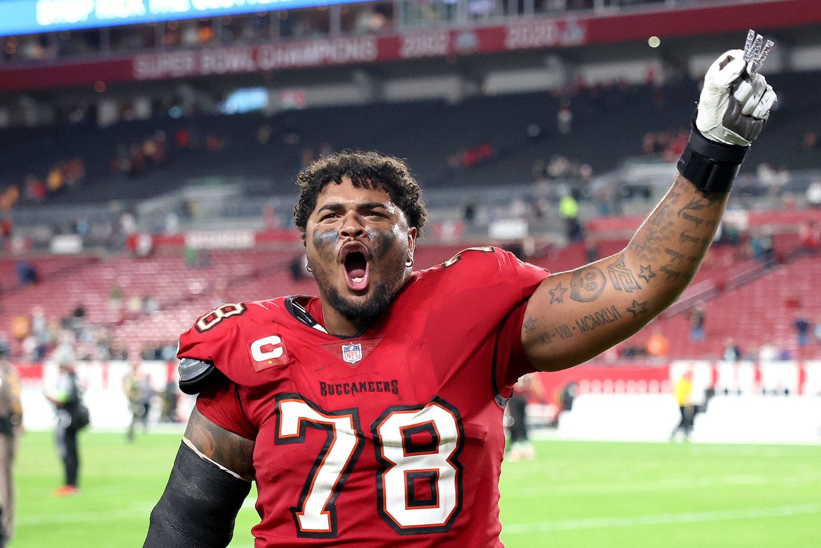 Wirfs con los Tampa Bay Buccaneers