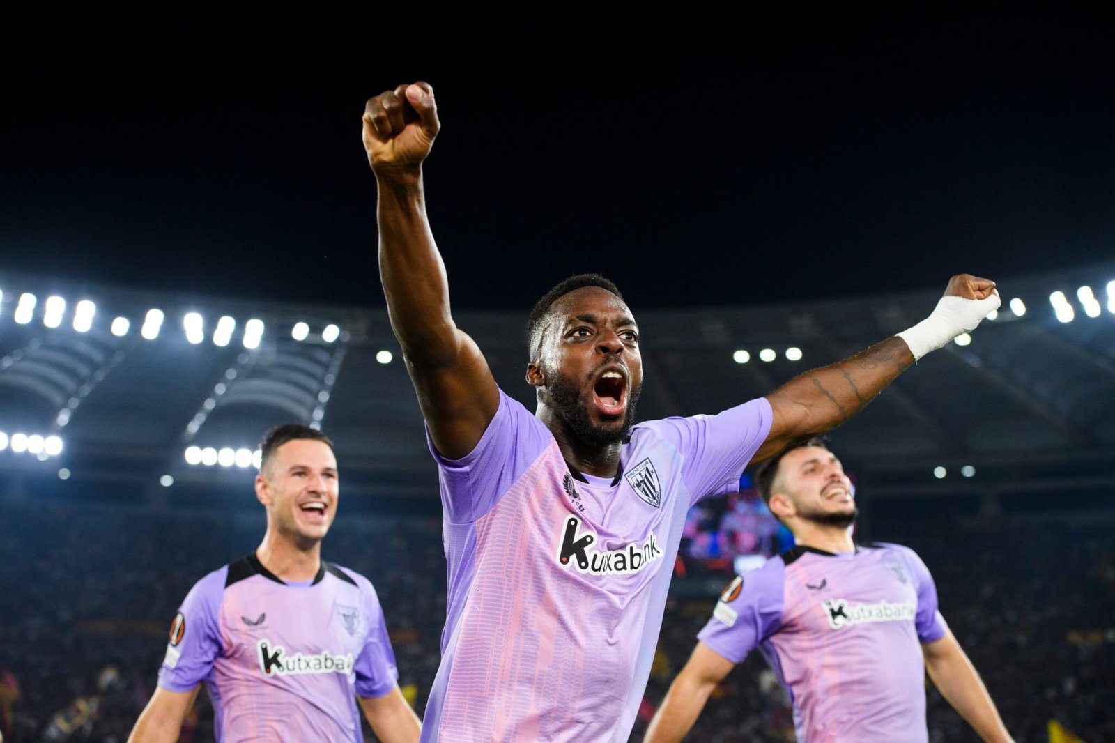 Iñaki Williams celebra el gol anotado en la Europa League ante la Roma. Fuente: Athletic Club "X"