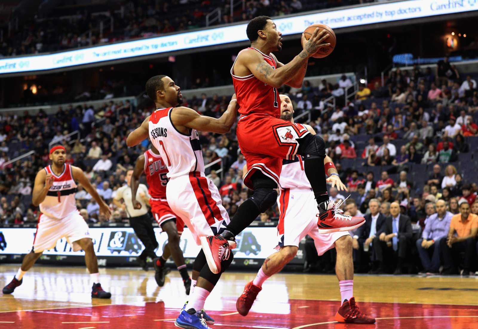 Derrick Rose con los Bulls frente a los Wizards en la temporada 2016. (Fotografía: Rob Carr/ getty images)