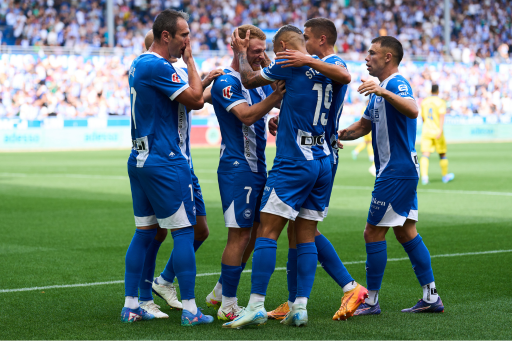 El Deportivo Alavés, celebrando un gol en Mendizorroza