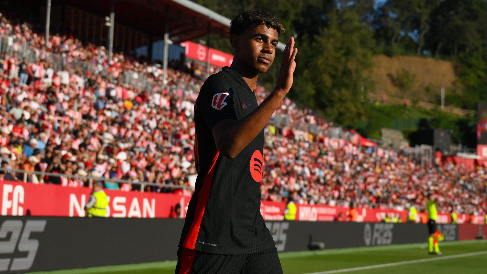 GIRONA, SPAIN - SEPTEMBER 15: Lamine Yamal of Barcelona FC acknowledges the crowd during the LaLiga match between Girona FC and FC Barcelona  at Montilivi Stadium on September 15, 2024 in Girona, Spain. (Photo by David Ramos/Getty Images)