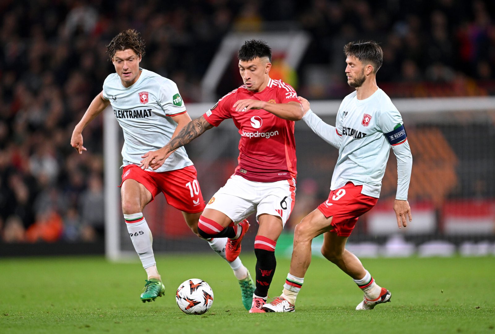 Lisandro Martínez en la UEFA Europa League