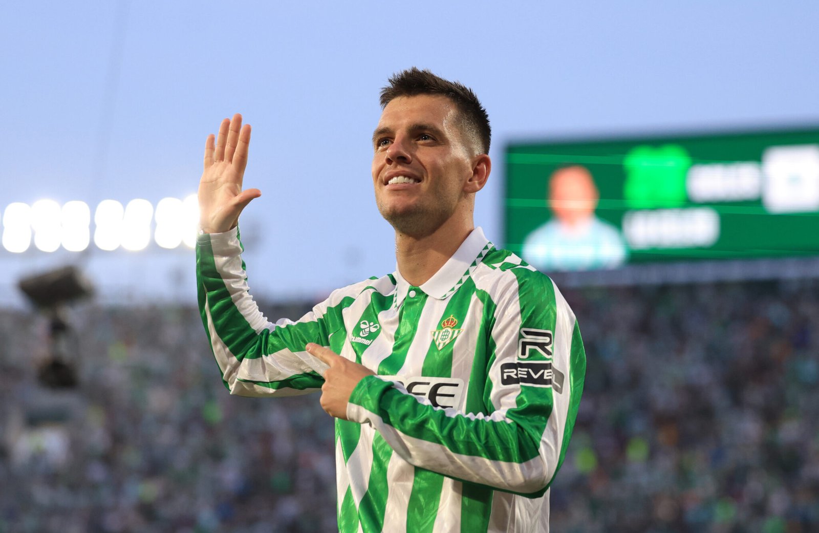 Lo Celso celebra tras marca durante un Betis-Getafe.