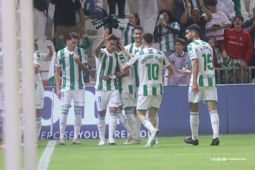 Celebración de la plantilla del Córdoba CF