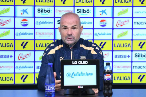 Paco López en la rueda de prensa previa al partido frente al Málaga CF