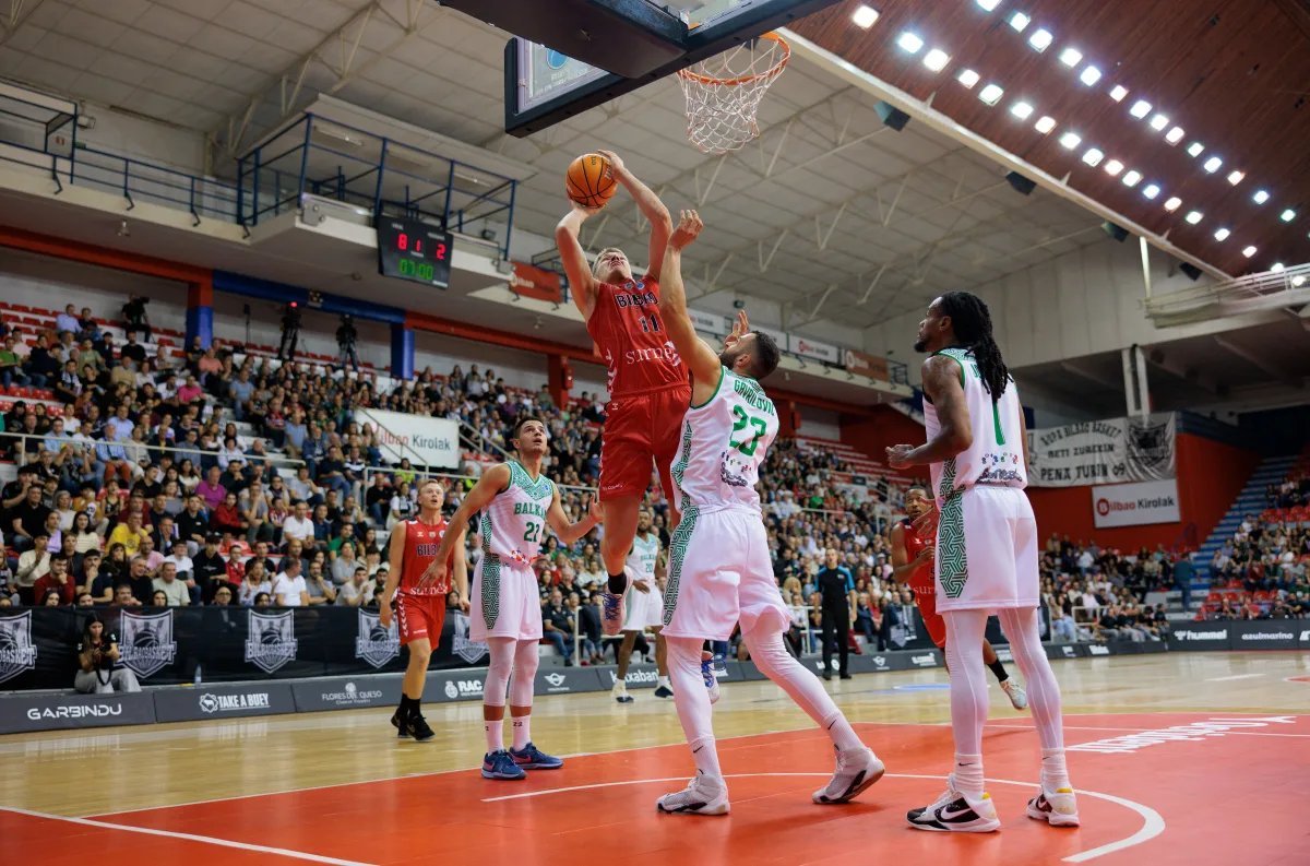 El Bilbao Basket jugando | Foto: "X" @@GIGANTESbasket