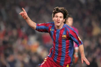 Leo Messi ante el Espanyol en 2004