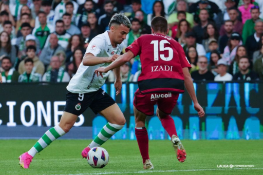 Arana defendido por Tomeo en la temporada pasada