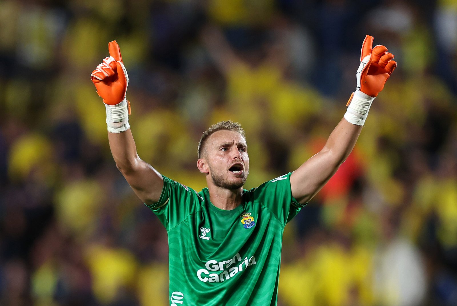 Jasper Cillessen de la UD Las Palmas celebra un gol de Viti que luego fue anulado durante el partido de La Liga entre la UD Las Palmas y el Real Madrid CF en el Estadio Gran Canaria el 29 de agosto de 2024 en Las Palmas, España. (Foto de Florencia Tan Jun/Getty Images)