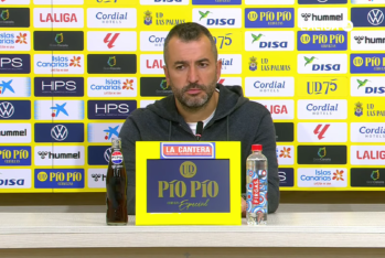 Diego Martínez en rueda de prensa tras el partido entre la UD Las Palmas y el RCD Espanyol. Foto: LaLiga.