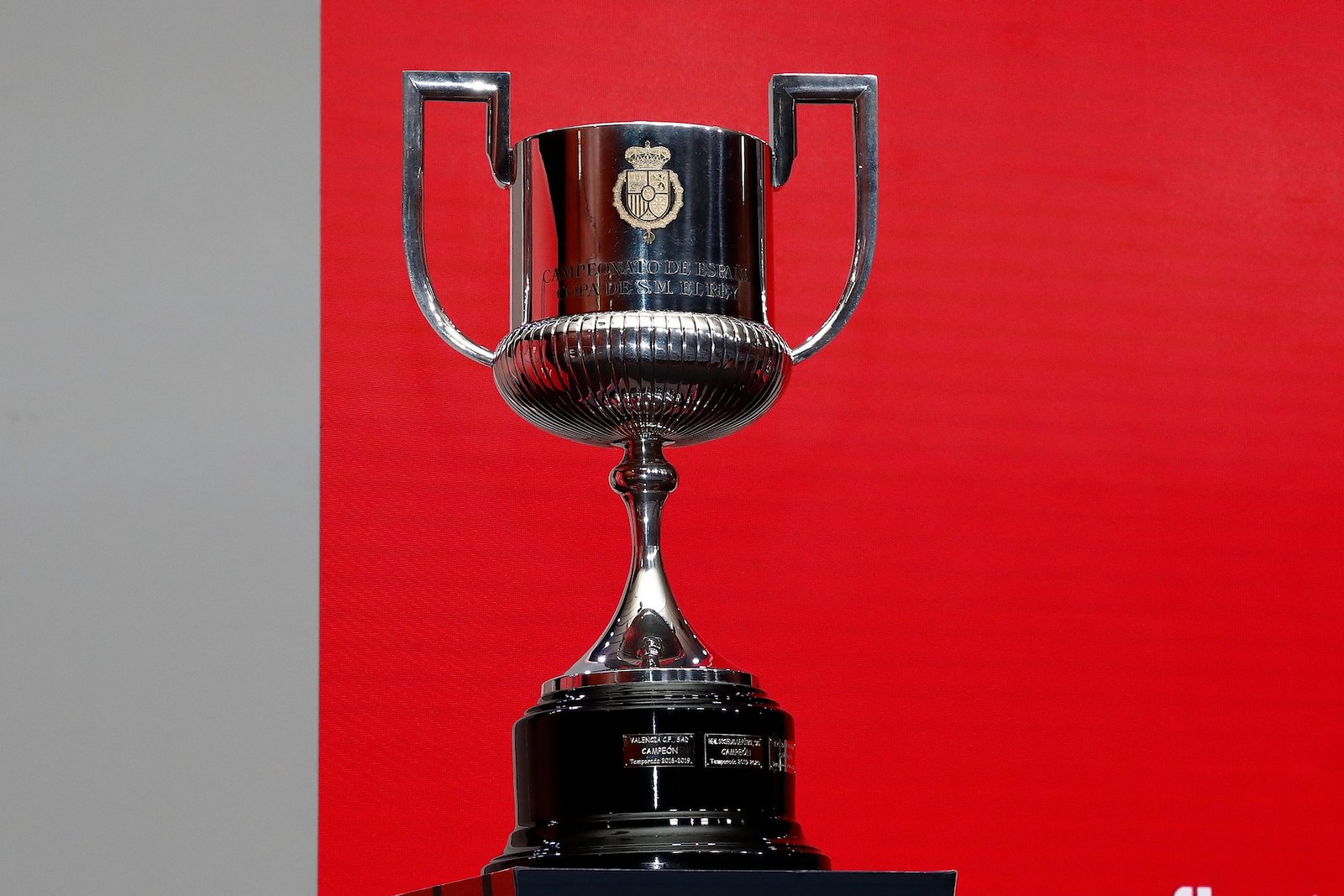 Imagen del trofeo de la Copa del Rey. Fuente: RFEF