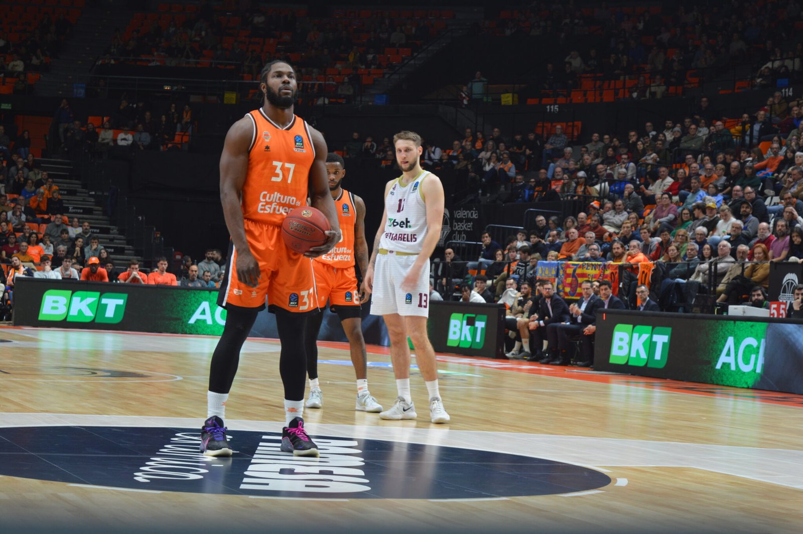 Valencia Basket Lietkabelis