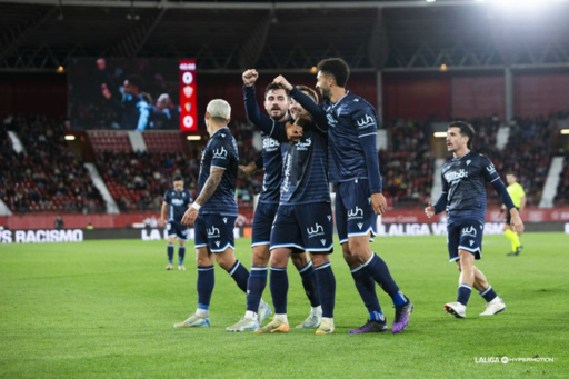 Ontiveros celebra el gol del Cádiz