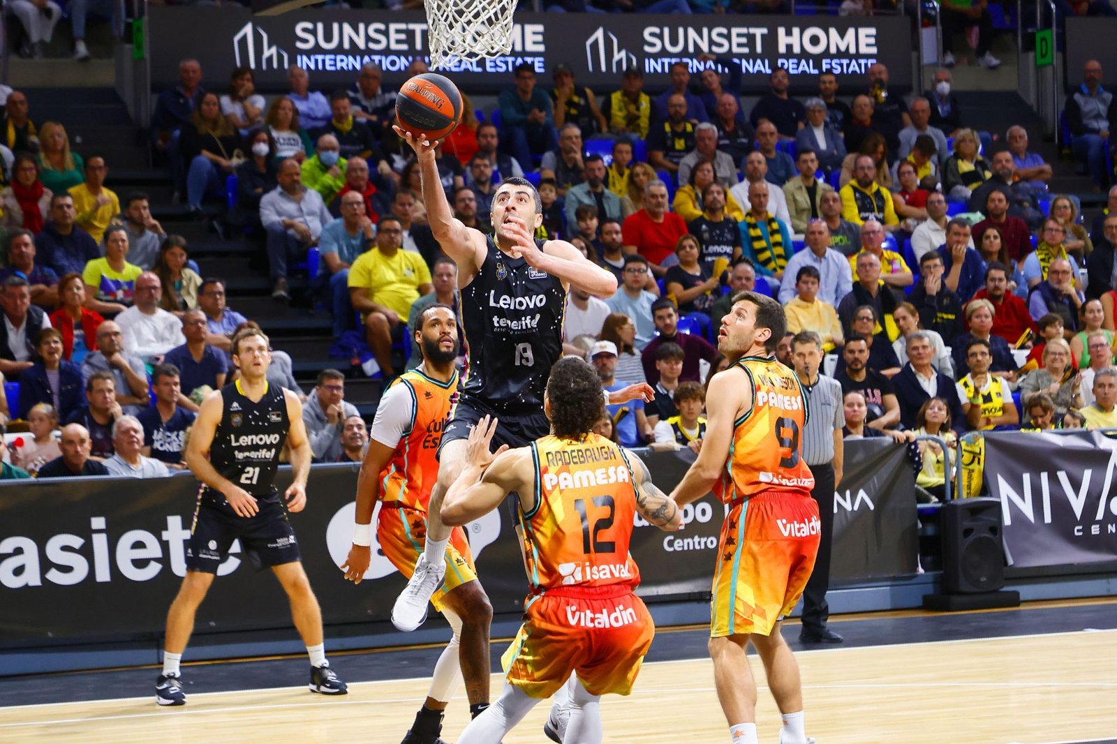 Valencia Basket vs La Laguna Tenerife