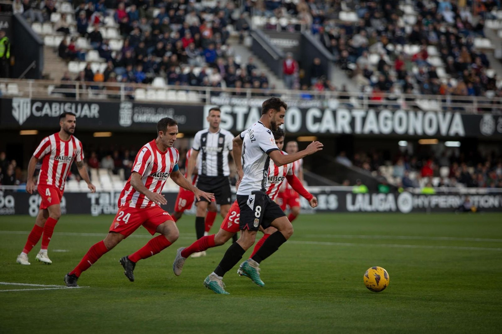 Imagen del último FC Cartagena Sporting de Gijón disputado en el Cartagonova. Fuente: La Opinión de Murcia