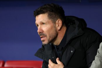 Simeone en el banquillo