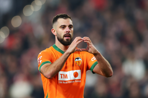 Luis Rioja celebra el gol de Valencia en el Ramón Sánchez-Pizjuán