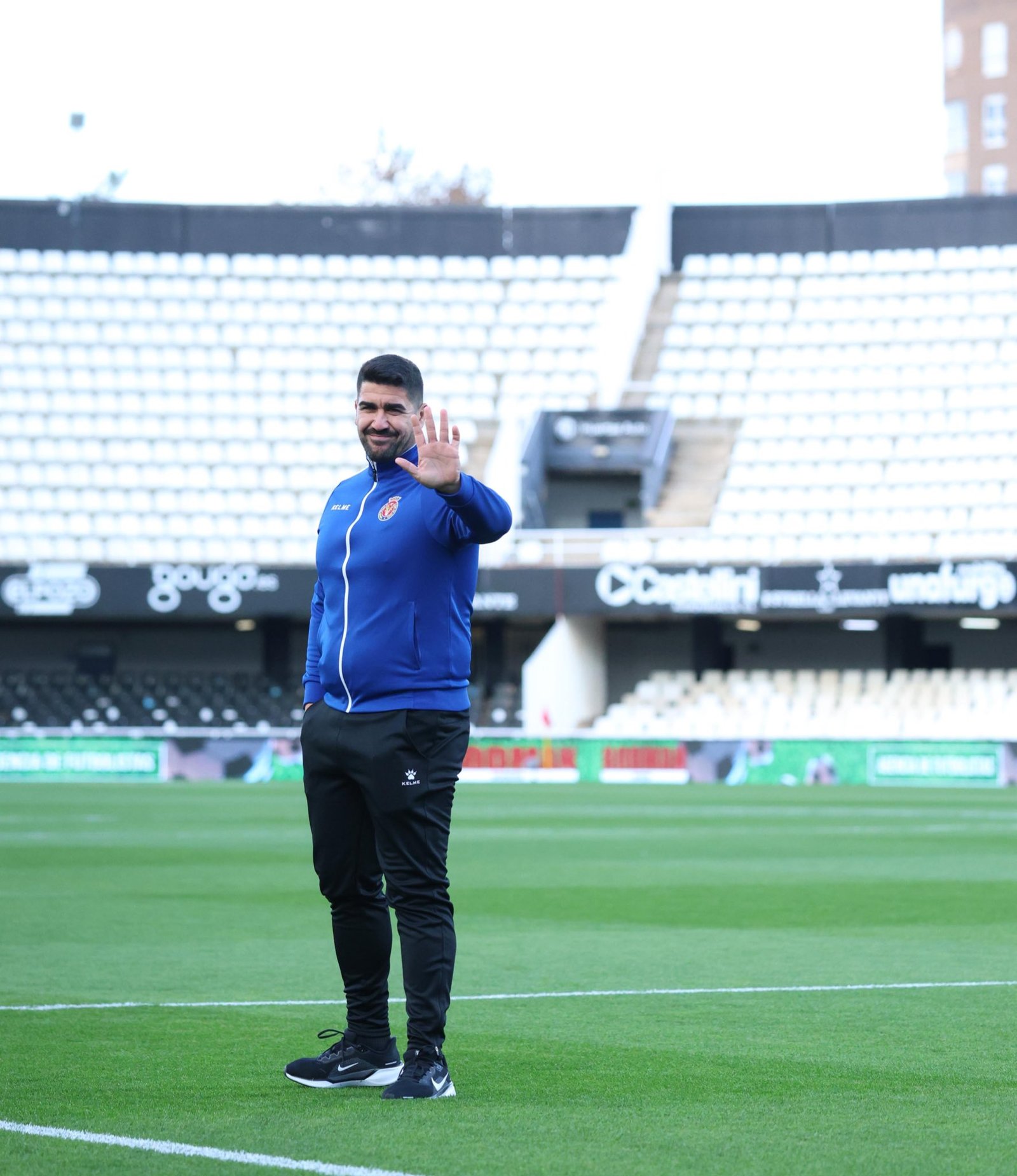 Popy, entrenador de la Deportiva Minera. Fuente: Deportiva Minera "X"