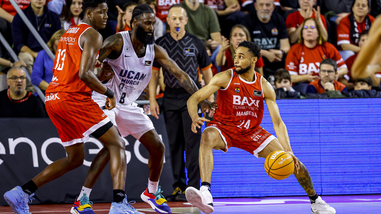 Hunt con el balón ante Sant-Roos