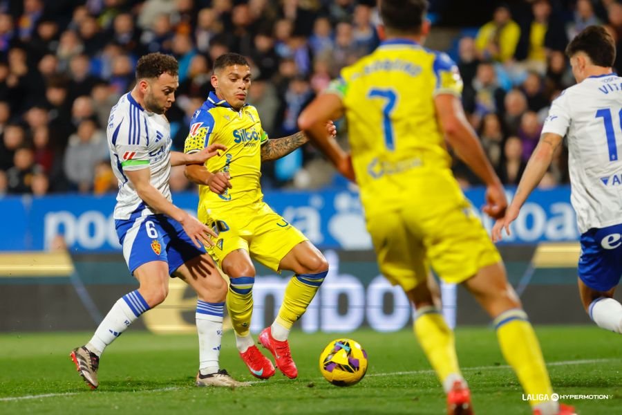 Brian Ocampo antes de lesionarse en La Romareda