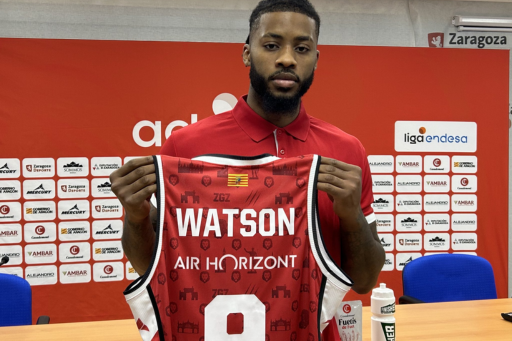 Nate Watson en su presentación con el Casademont Zaragoza