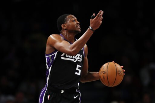 De'Aaron Fox #5 con los Sacramento Kings en el partido contra los Brooklyn Nets at Barclays Center el 27 de Enero de 2025 en Brooklyn.(Fotografía: Sarah Stier/Getty Images)