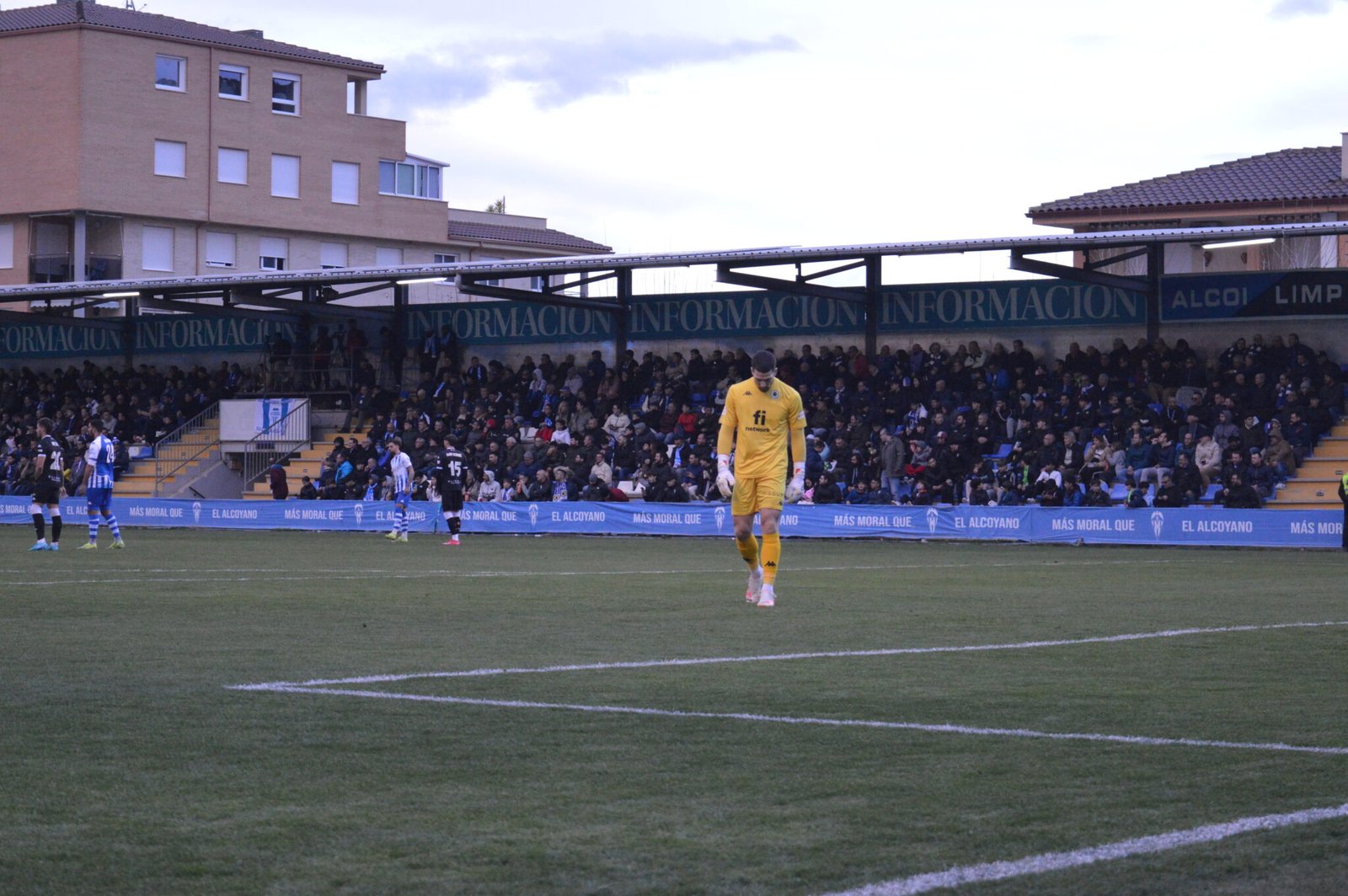 Carlos Abad en el partido ante el Alcoyano (Fotografía: Ángel Sánchez)