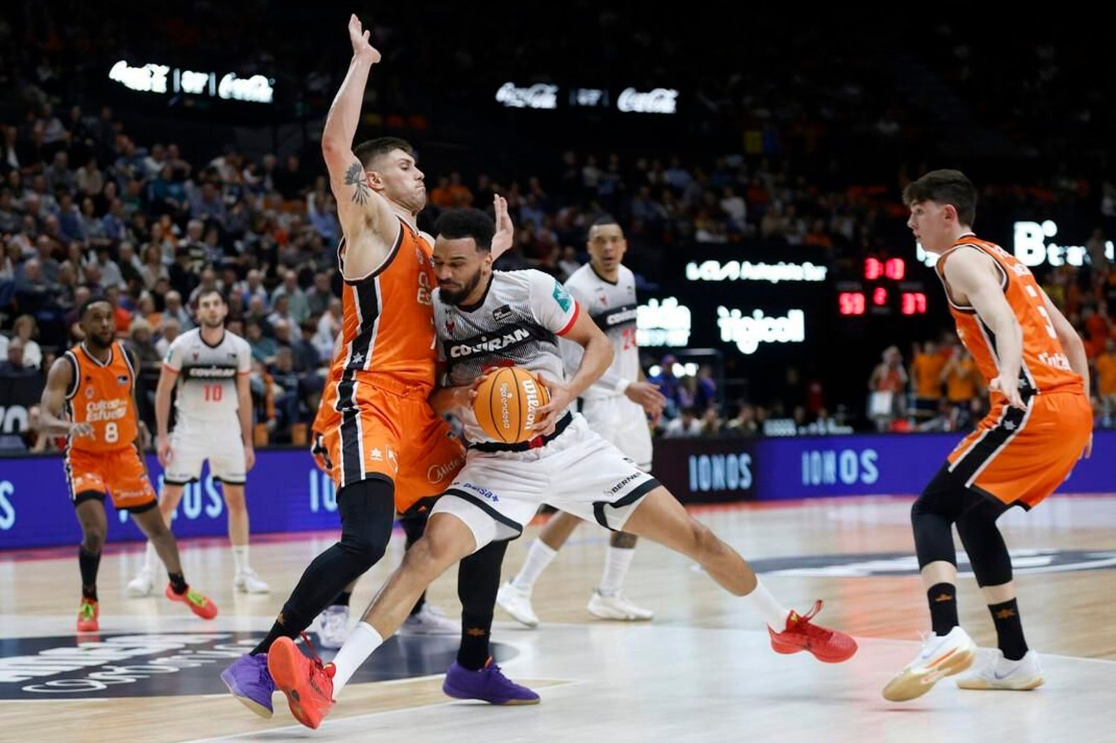 Valencia Basket vs Coviran Granada
