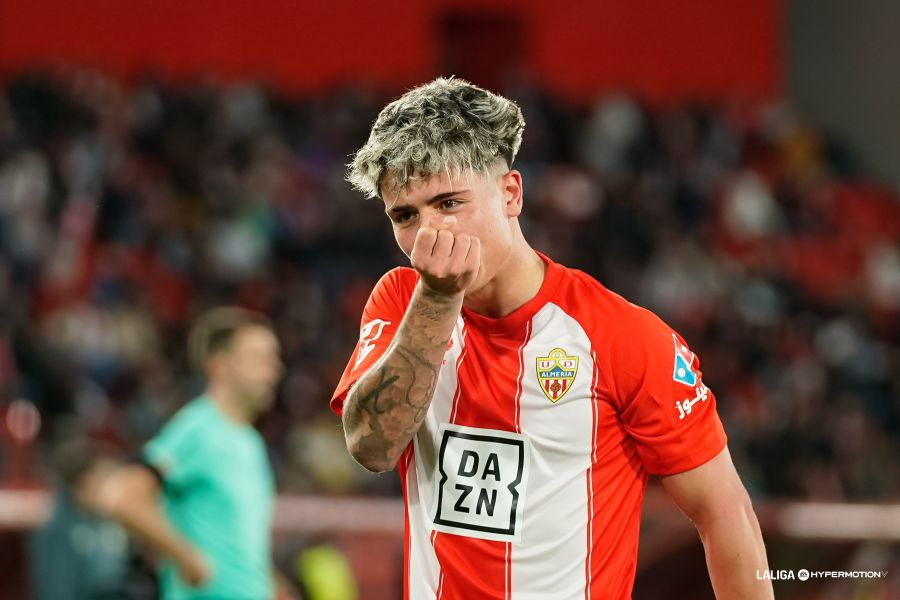 Nico Melamed celebrando su gol ante el Real Zaragoza (Foto: vía LaLiga Hypermotion / Redes Sociales `web`)